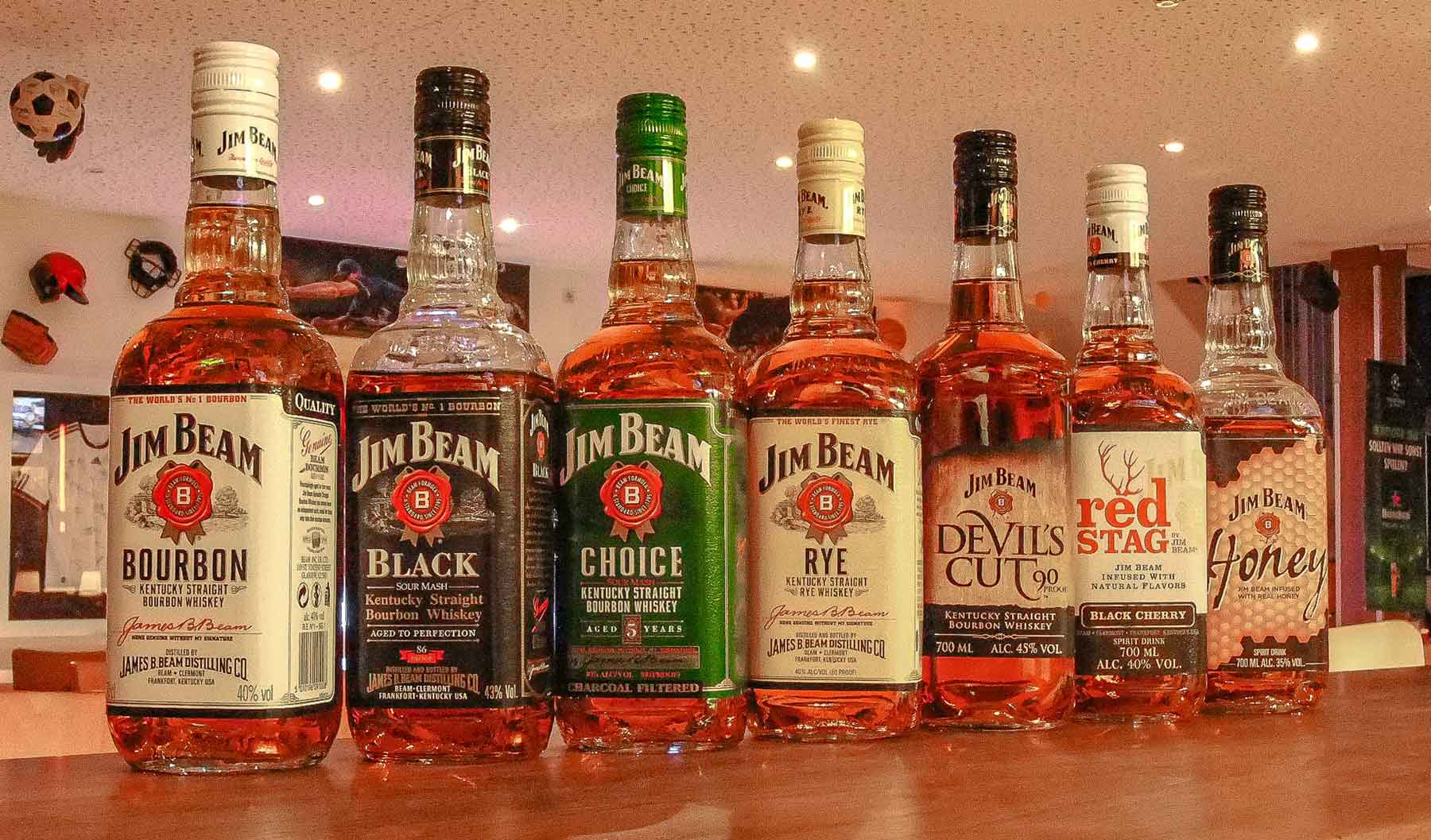 Jim Beam bourbon varieties