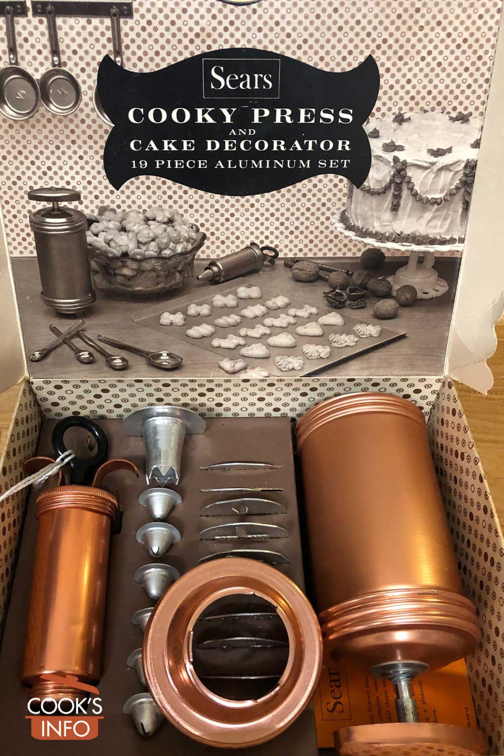 Stainless Steel Cookie Press Gun Kit With 13 Discs & 8 Piping Tips - Spritz Cookie Maker