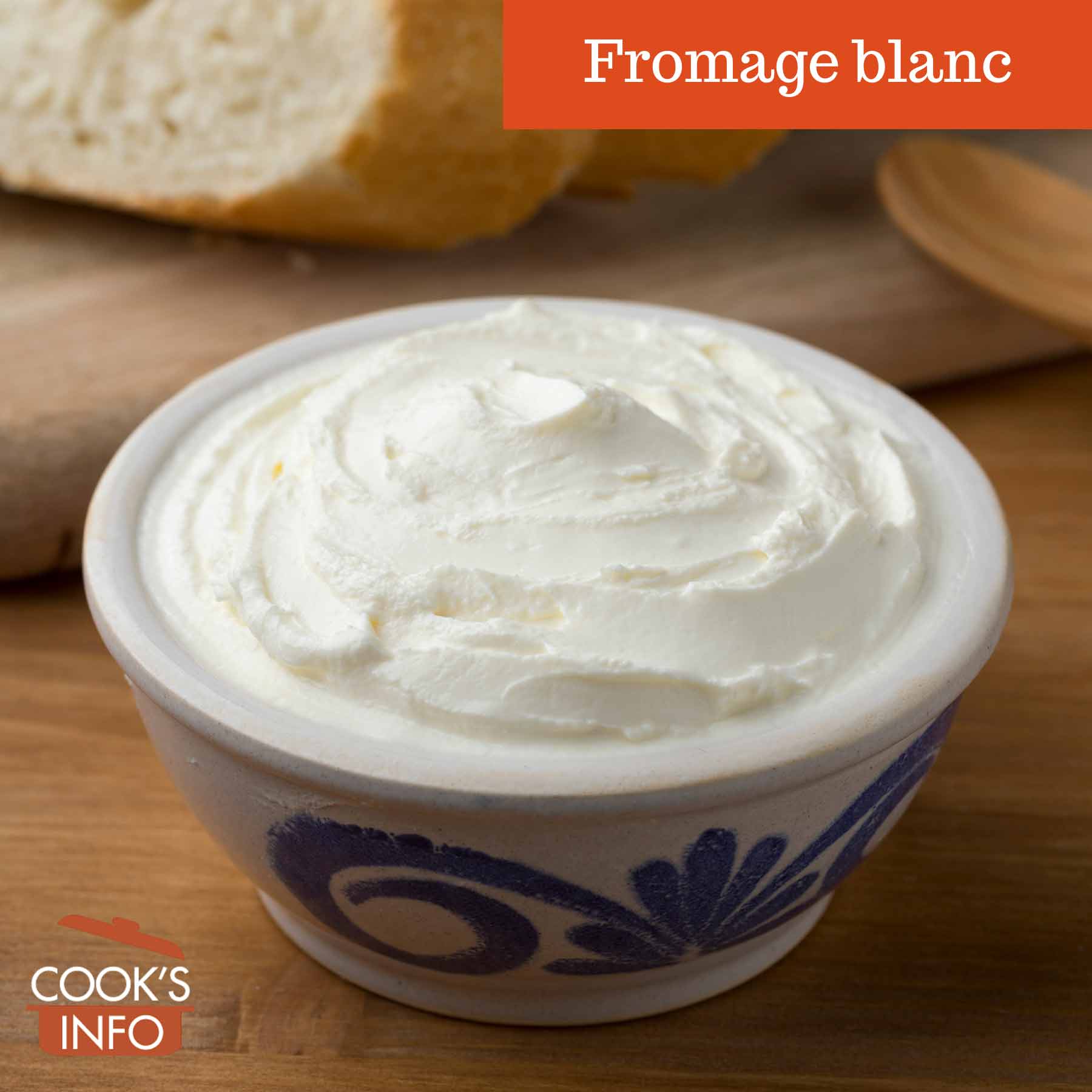 Fromage blanc in tub