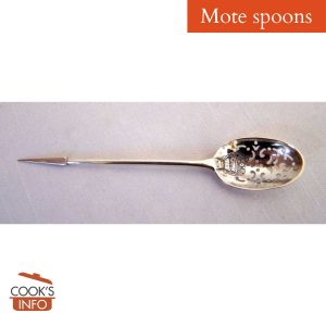 Silver mote spoon