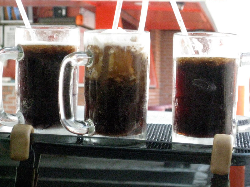 Classic root beer mugs